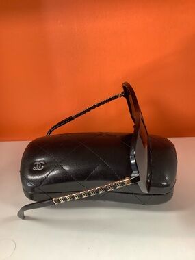 Chanel Aviator Shades with Leather Case